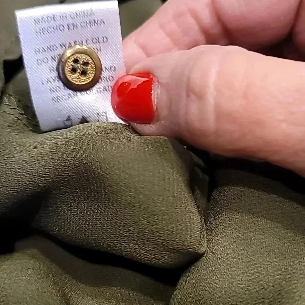 Zenobia Olive green blouse NWT - Picture 10 of 11